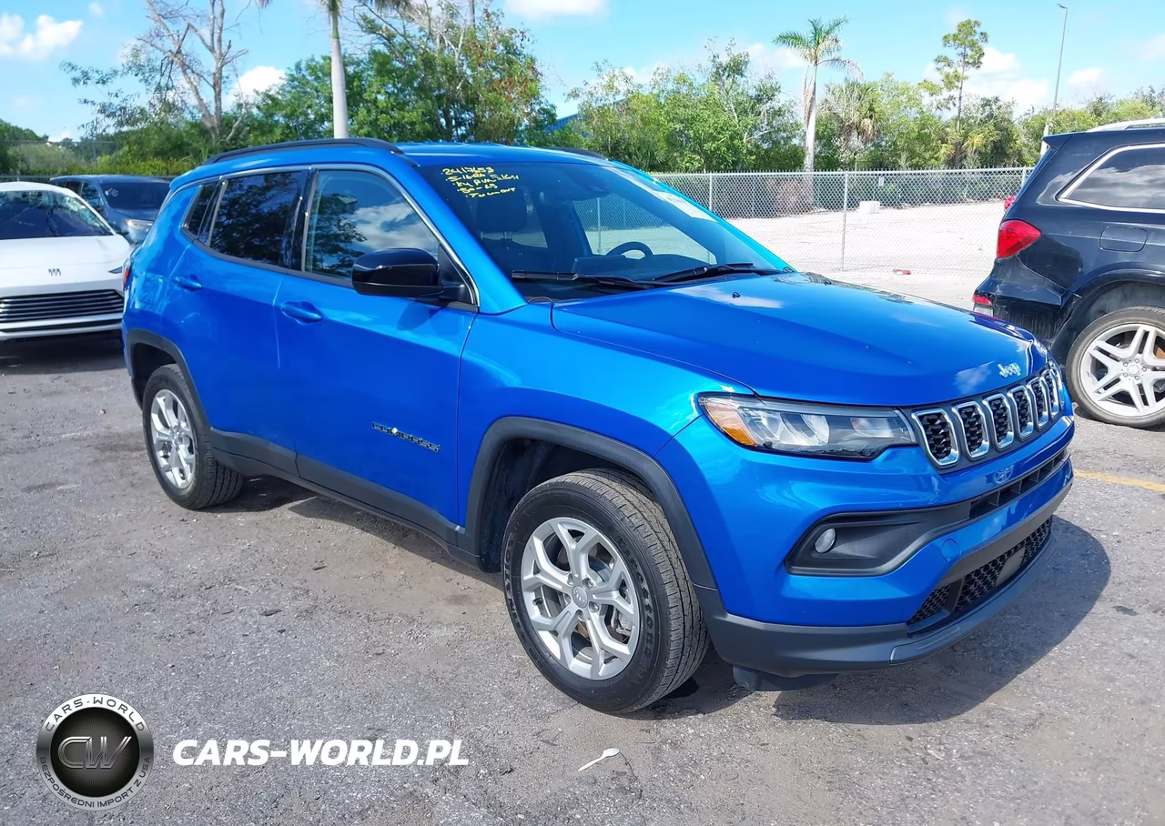 2024 Jeep Compass Latitude 4X4 – zdjęcie 1 z 16