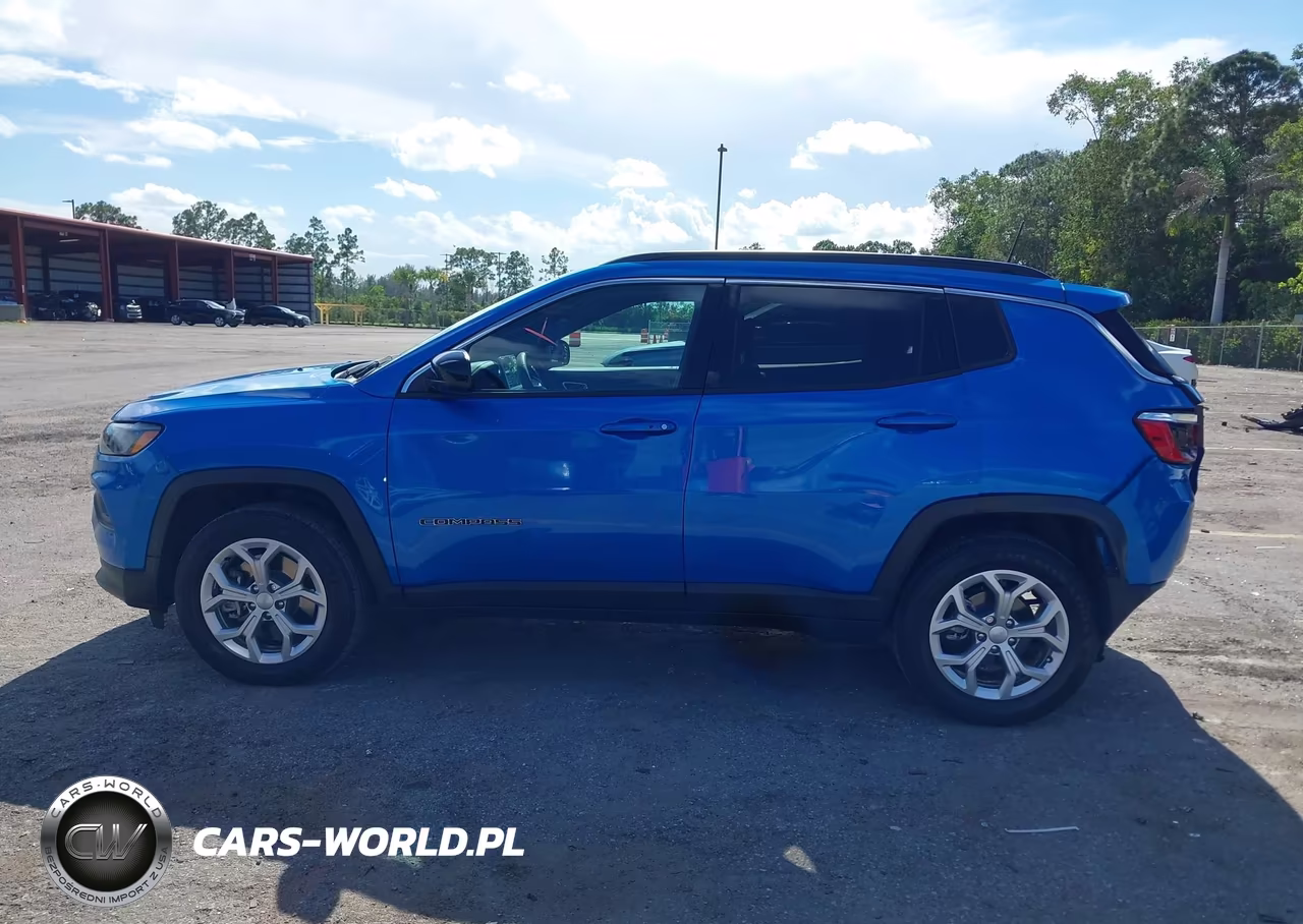 2024 Jeep Compass Latitude 4X4 VIN:3C4NJDBNXRT153813 - 14