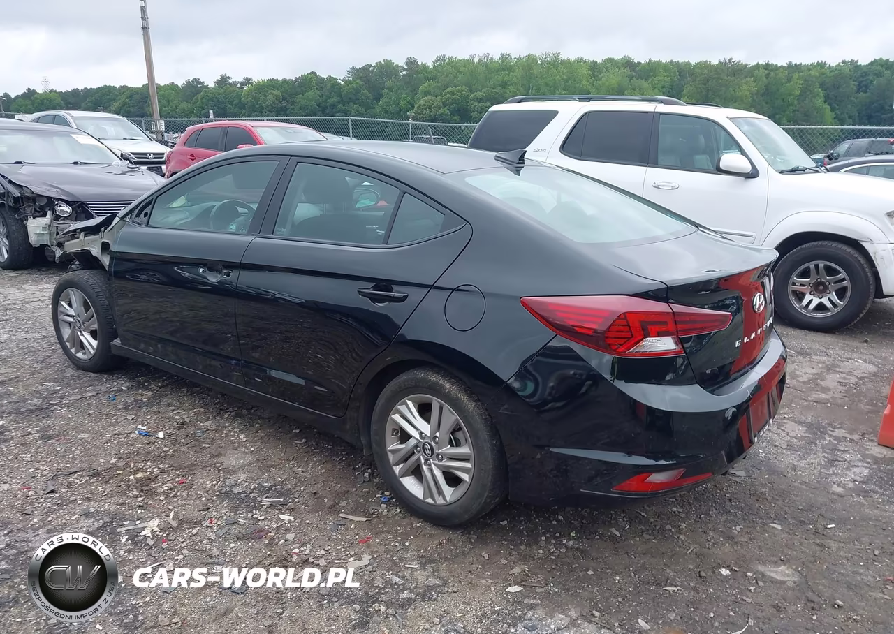 2019 Hyundai Elantra Value Edition VIN:KMHD84LF6KU811956 - 3