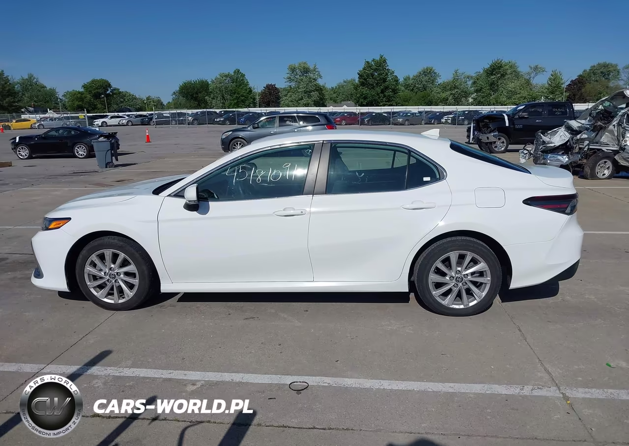2023 Toyota Camry Le VIN:4T1R11AK1PU813775 - 14