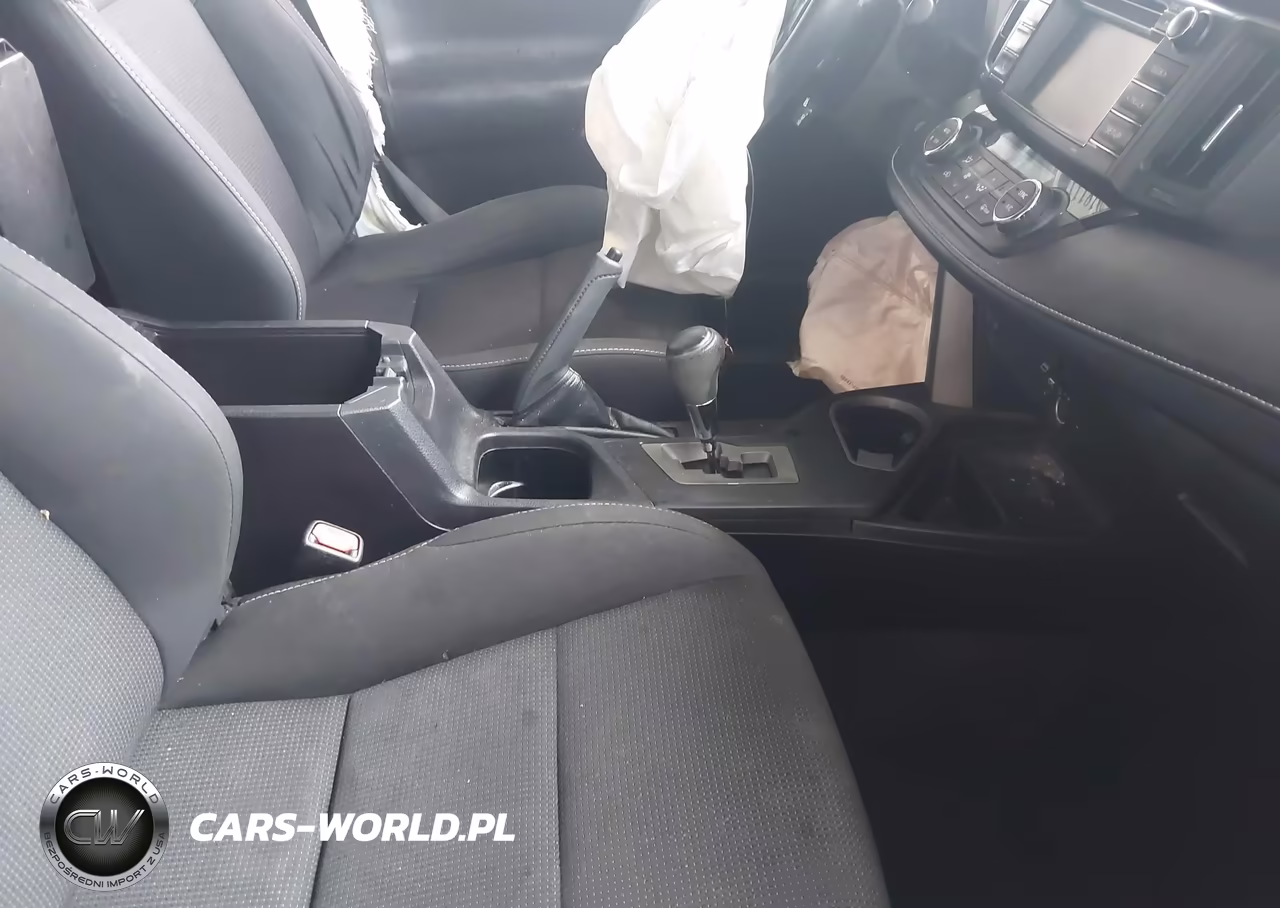 2018 Toyota Rav4 Xle VIN:2T3WFREV6JW483413 - 5