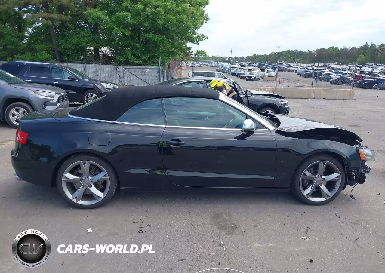 2011 Audi A5 2.0T Premium VIN:WAULFAFH5BN004207 - 14