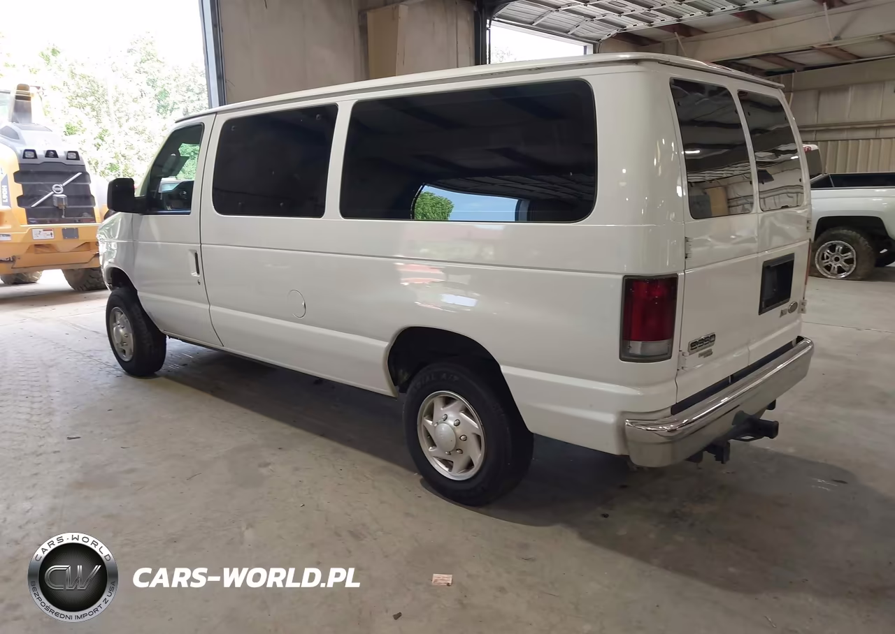 2011 Ford E-350 Super Duty Xlt VIN:1FBNE3BL8BDA60110 - 3