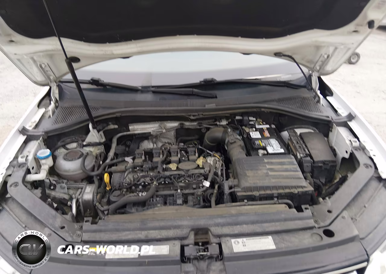 2018 Volkswagen Tiguan 2.0T S VIN:3VV0B7AX9JM017720 - 10