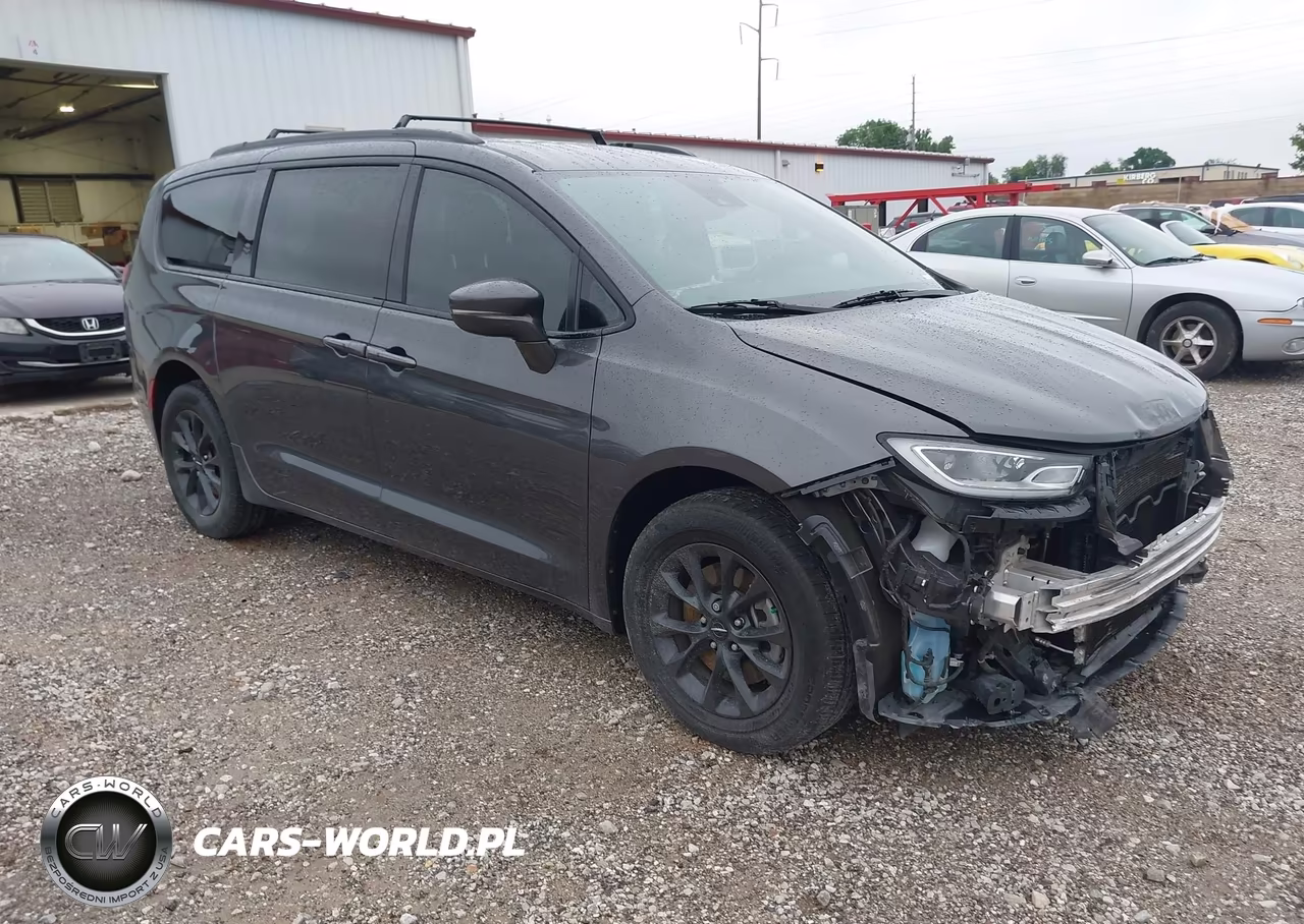 2022 Chrysler Pacifica Touring L Awd