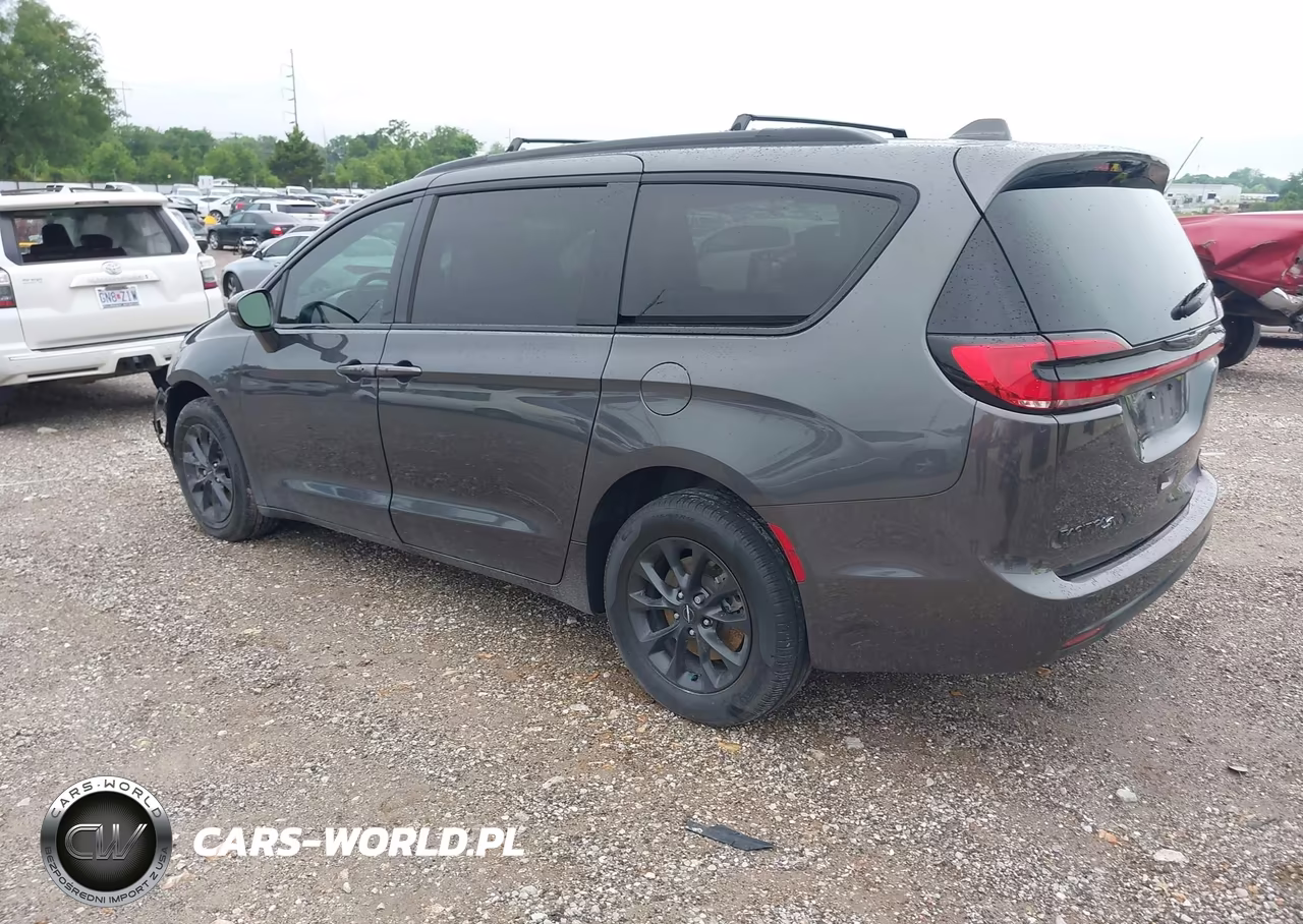 2022 Chrysler Pacifica Touring L Awd VIN:2C4RC3BG7NR156379 - 3