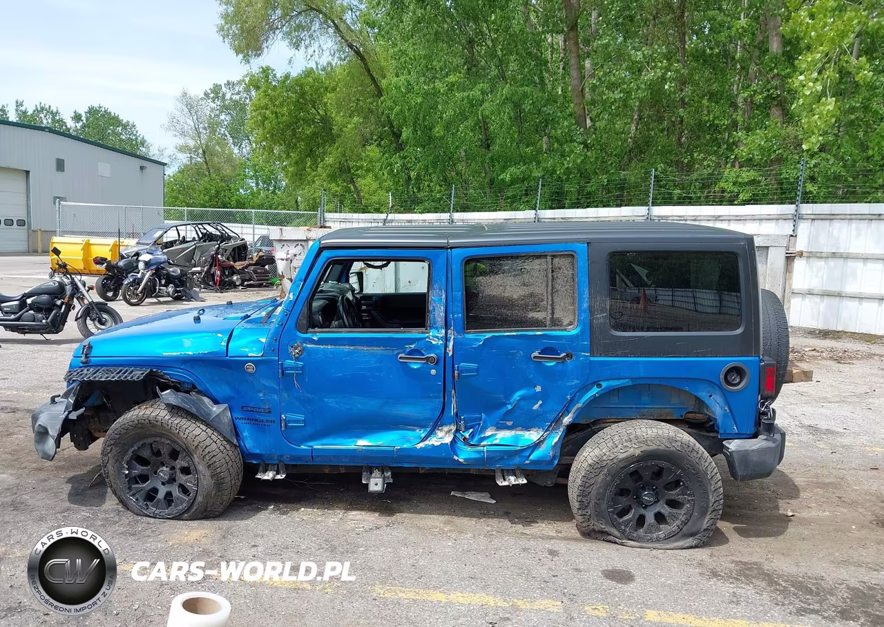 2016 Jeep Wrangler Unlimited Sport VIN:1C4BJWDG9GL301181 - 14