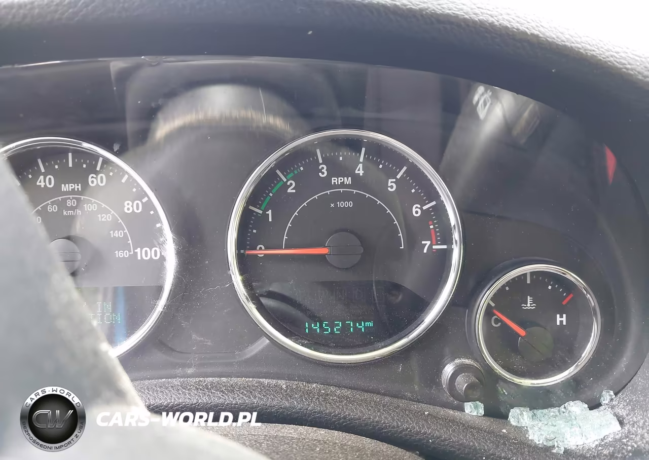 2016 Jeep Wrangler Unlimited Sport VIN:1C4BJWDG9GL301181 - 7