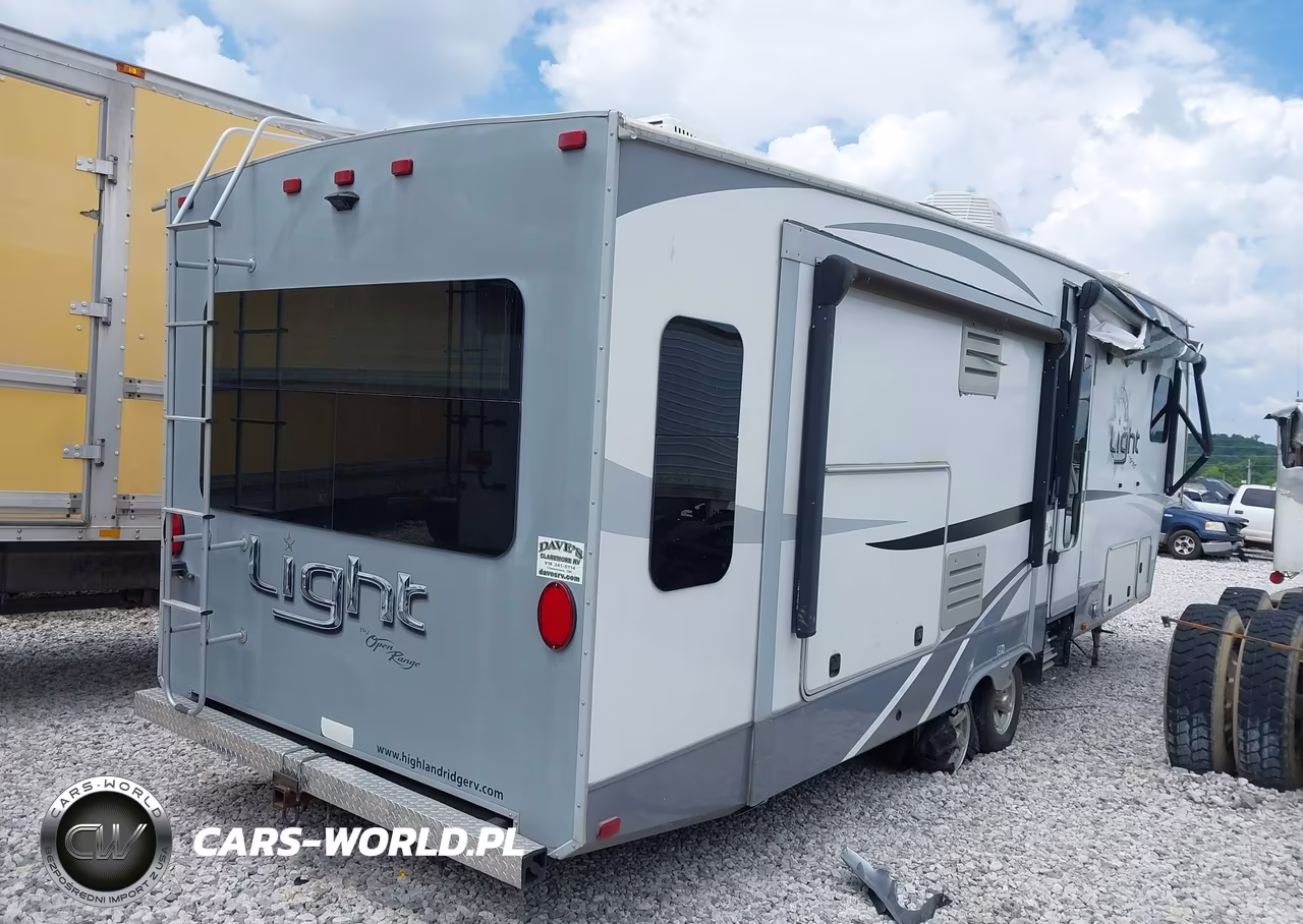 2017 Highland Ridge Open Range VIN:58TFX3520H3028047 - 4