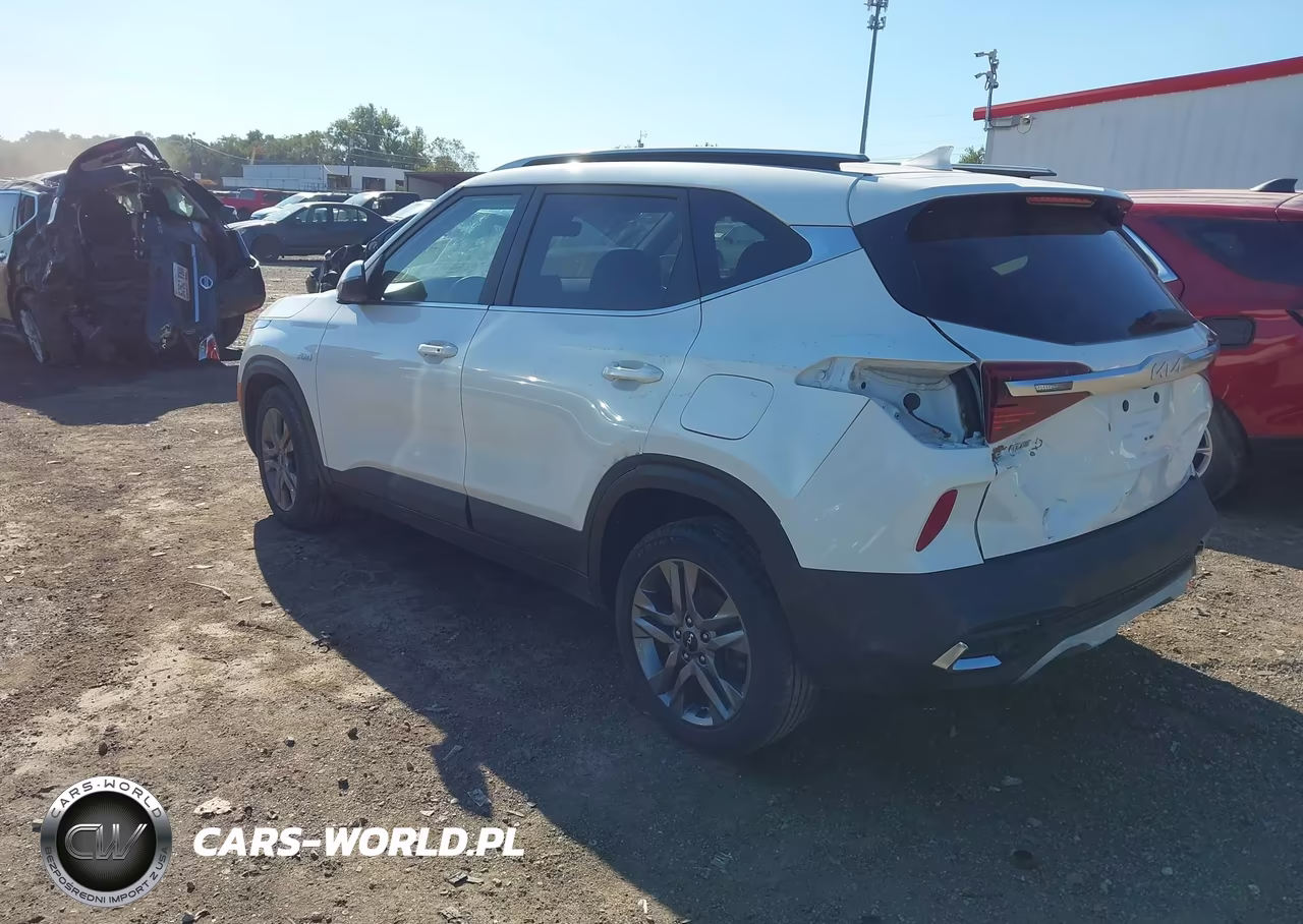2023 Kia Seltos S VIN:KNDEUCAA1P7449076 - 3