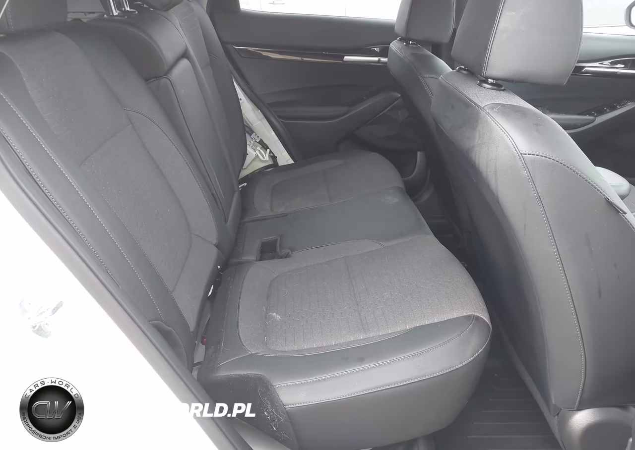 2023 Kia Seltos S VIN:KNDEUCAA1P7449076 - 8