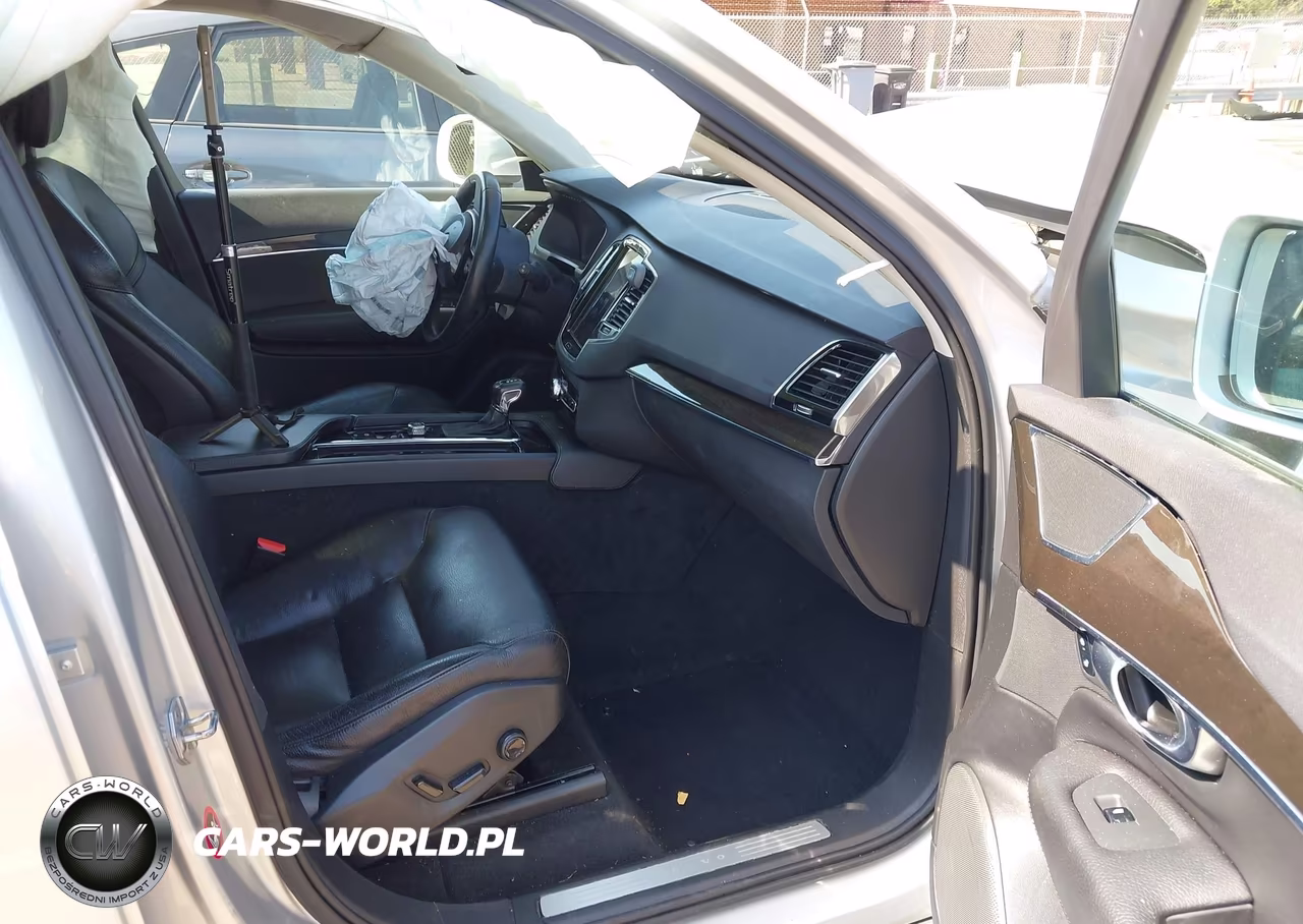 2018 Volvo Xc90 T6 Momentum VIN:YV4A22PK0J1195396 - 5