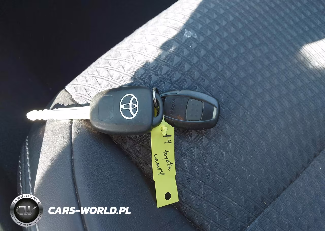 2014 Toyota Camry Se VIN:4T1BF1FK0EU431469 - 11