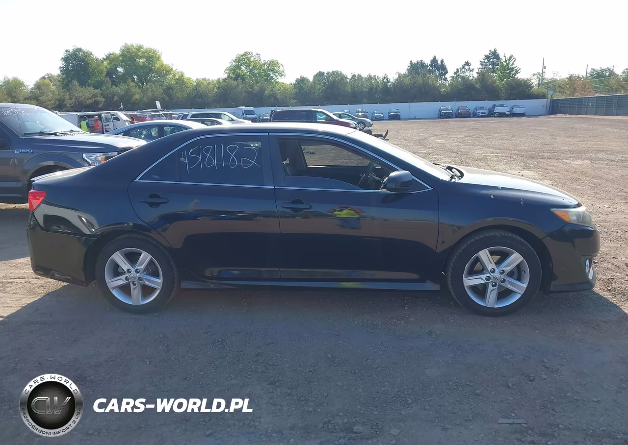 2014 Toyota Camry Se VIN:4T1BF1FK0EU431469 - 13