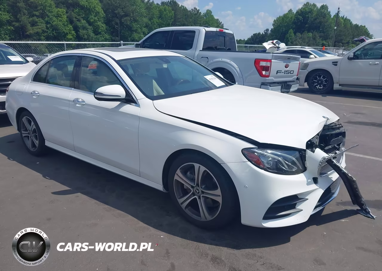 2018 Mercedes-Benz E 300 – zdjęcie 1 z 16