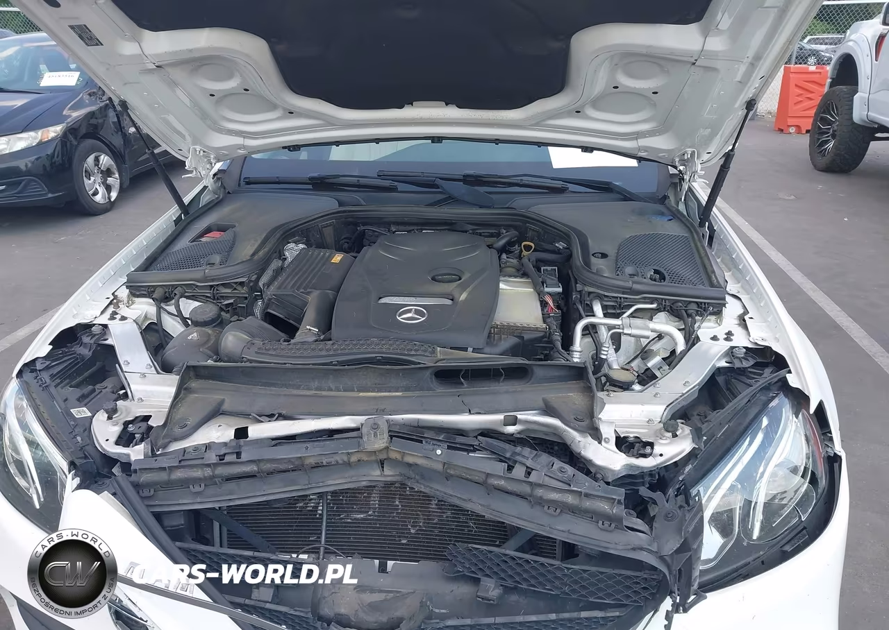 2018 Mercedes-Benz E 300 VIN:WDDZF4JB7JA331785 - 10