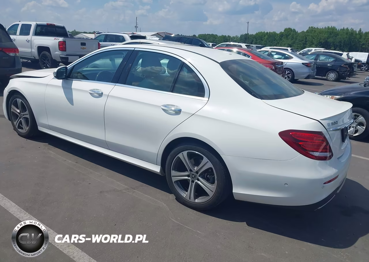 2018 Mercedes-Benz E 300 VIN:WDDZF4JB7JA331785 - 3