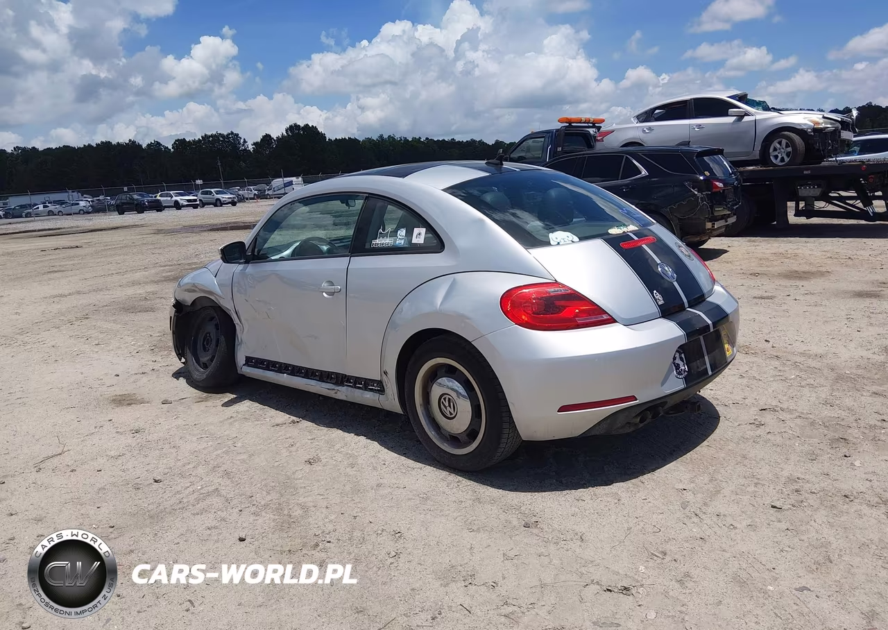 2012 Volkswagen Beetle 2.5L VIN:3VWJP7AT7CM628881 - 3