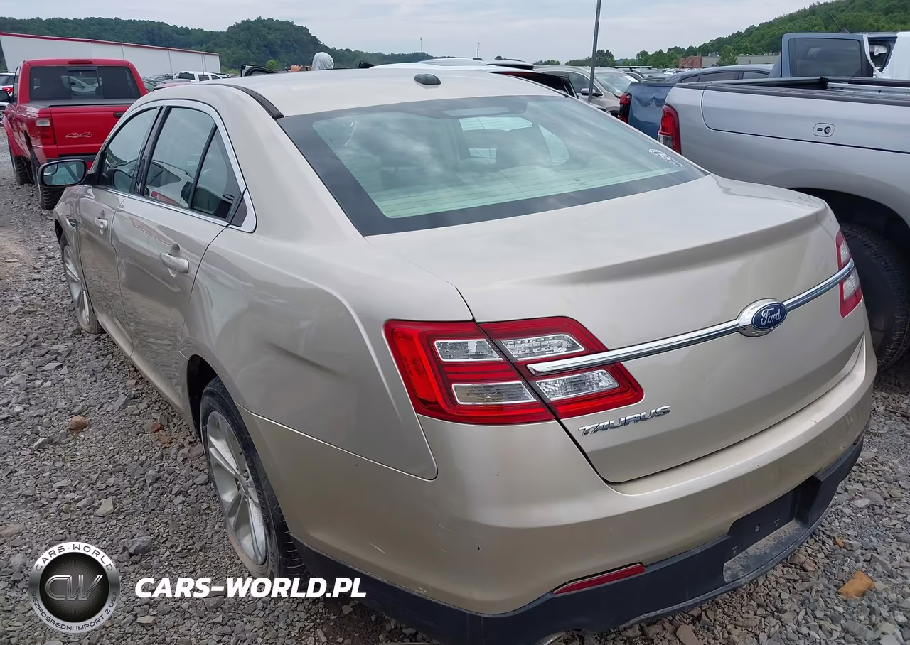 2018 Ford Taurus Se VIN:1FAHP2D82JG132525 - 3