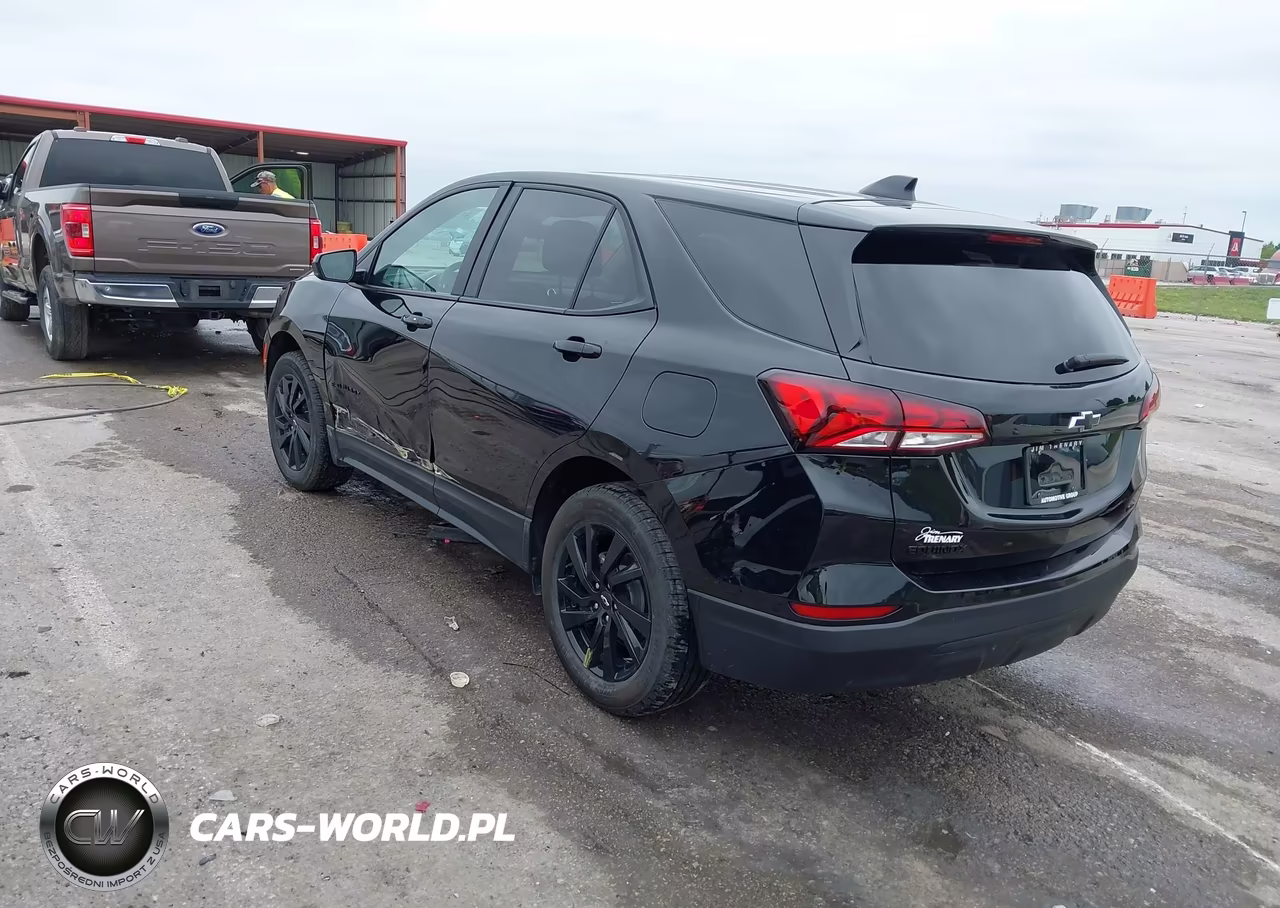 2024 Chevrolet Equinox Awd Ls VIN:3GNAXSEGXRL339132 - 3