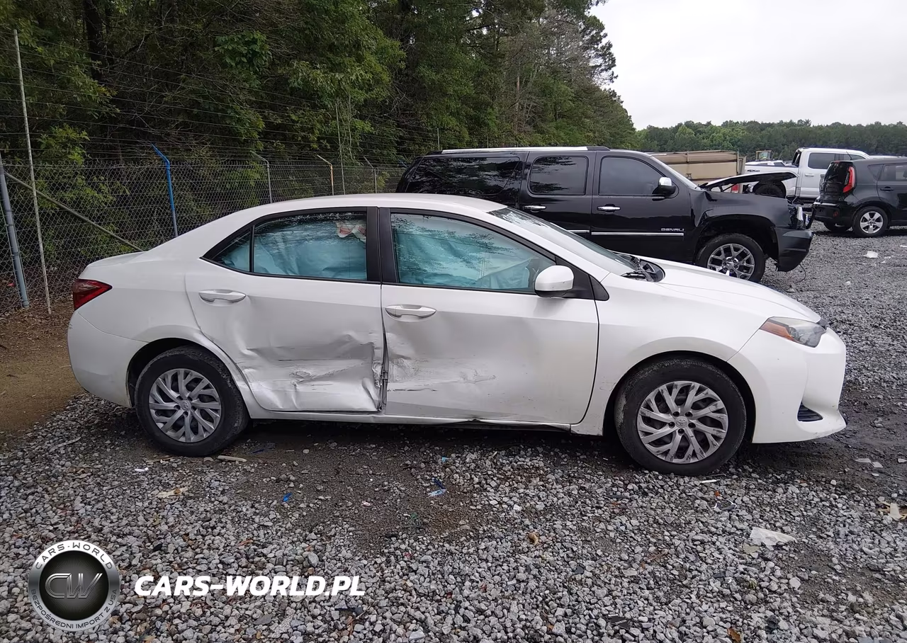 2019 Toyota Corolla Le VIN:5YFBURHE4KP885345 - 13