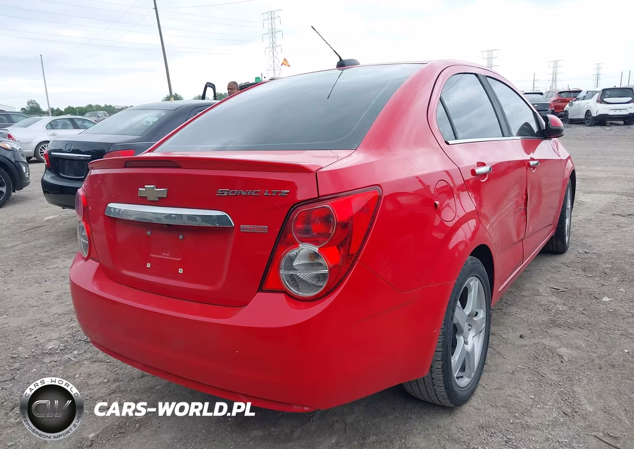 2015 Chevrolet Sonic Ltz Auto VIN:1G1JE5SB8F4193753 - 4