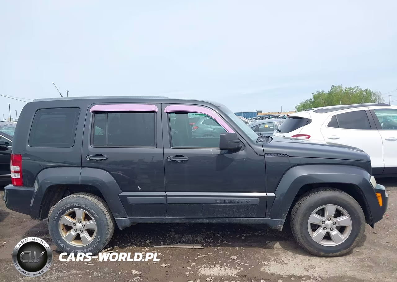 2011 Jeep Liberty Sport VIN:1J4PN2GK8BW529810 - 13