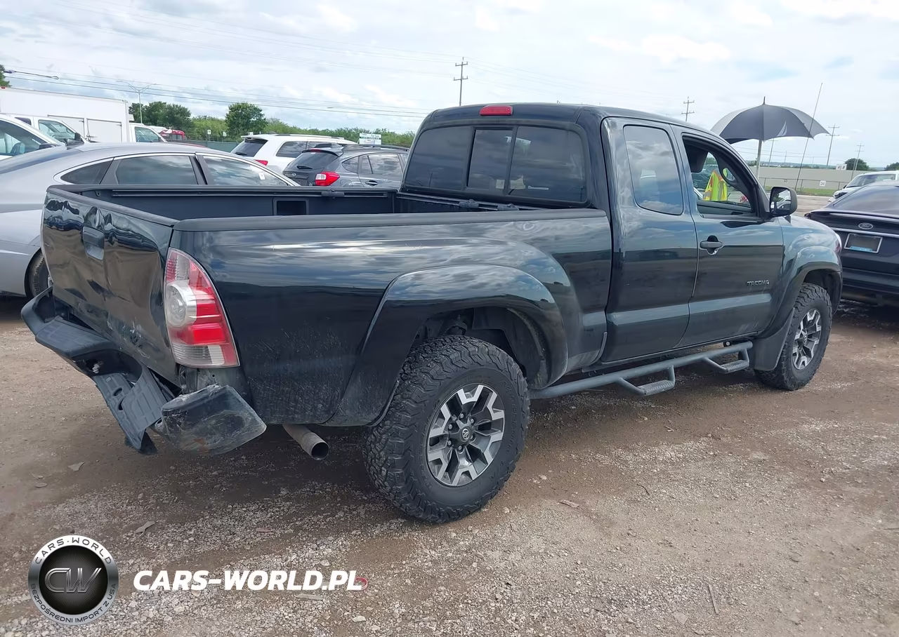 2011 Toyota Tacoma Prerunner V6 VIN:5TFTU4GN0BX004263 - 4