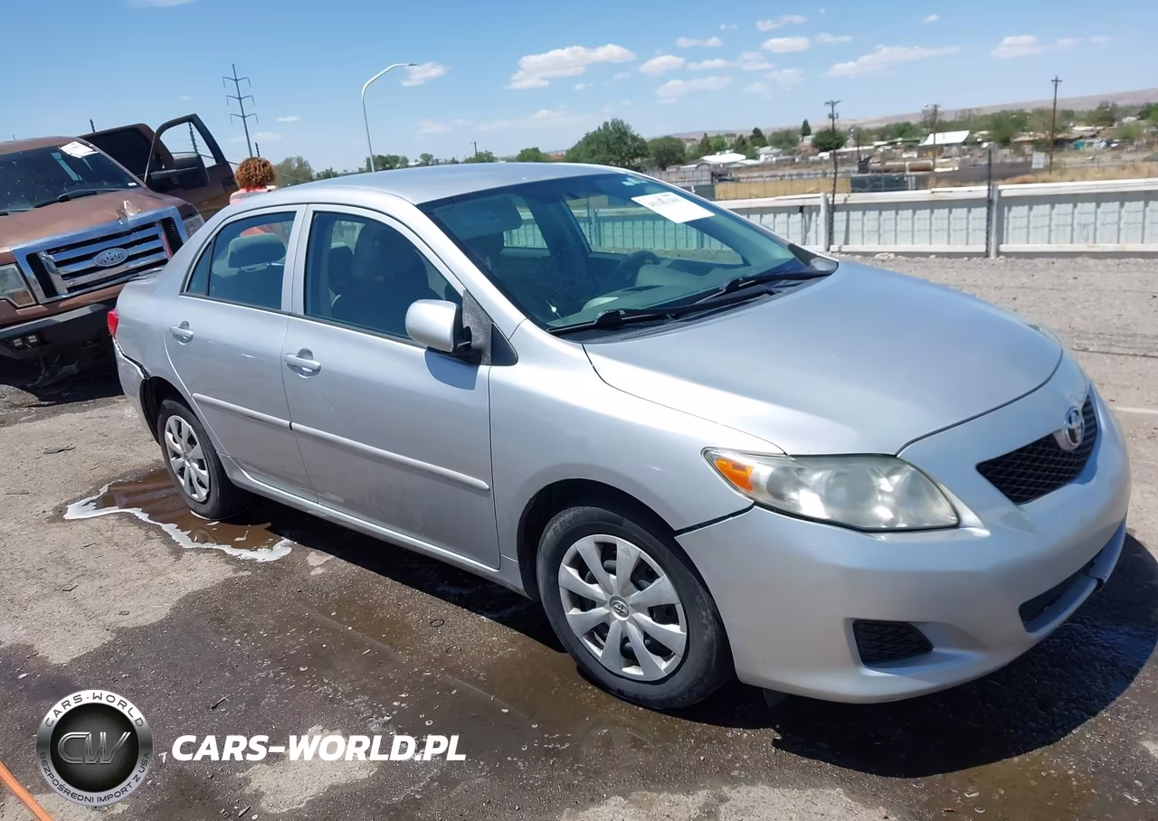 2010 Toyota Corolla Le – zdjęcie 1 z 11