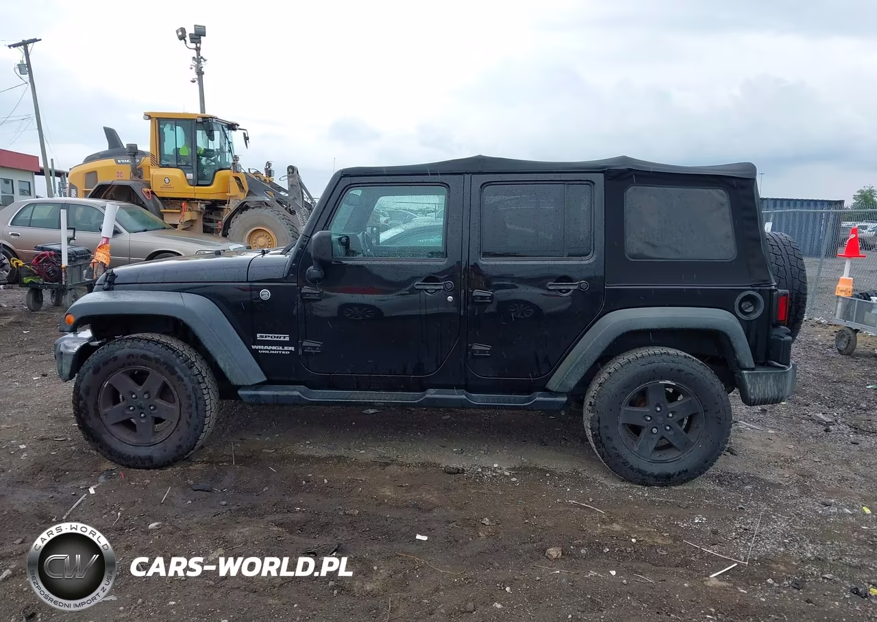 2016 Jeep Wrangler Unlimited Sport VIN:1C4BJWDG3GL286936 - 15