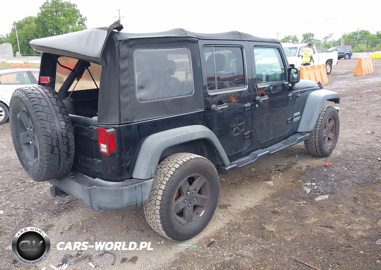 2016 Jeep Wrangler Unlimited Sport VIN:1C4BJWDG3GL286936 - 4
