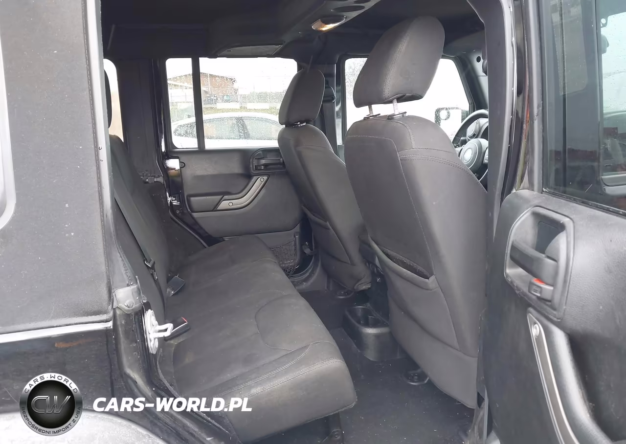 2016 Jeep Wrangler Unlimited Sport VIN:1C4BJWDG3GL286936 - 8