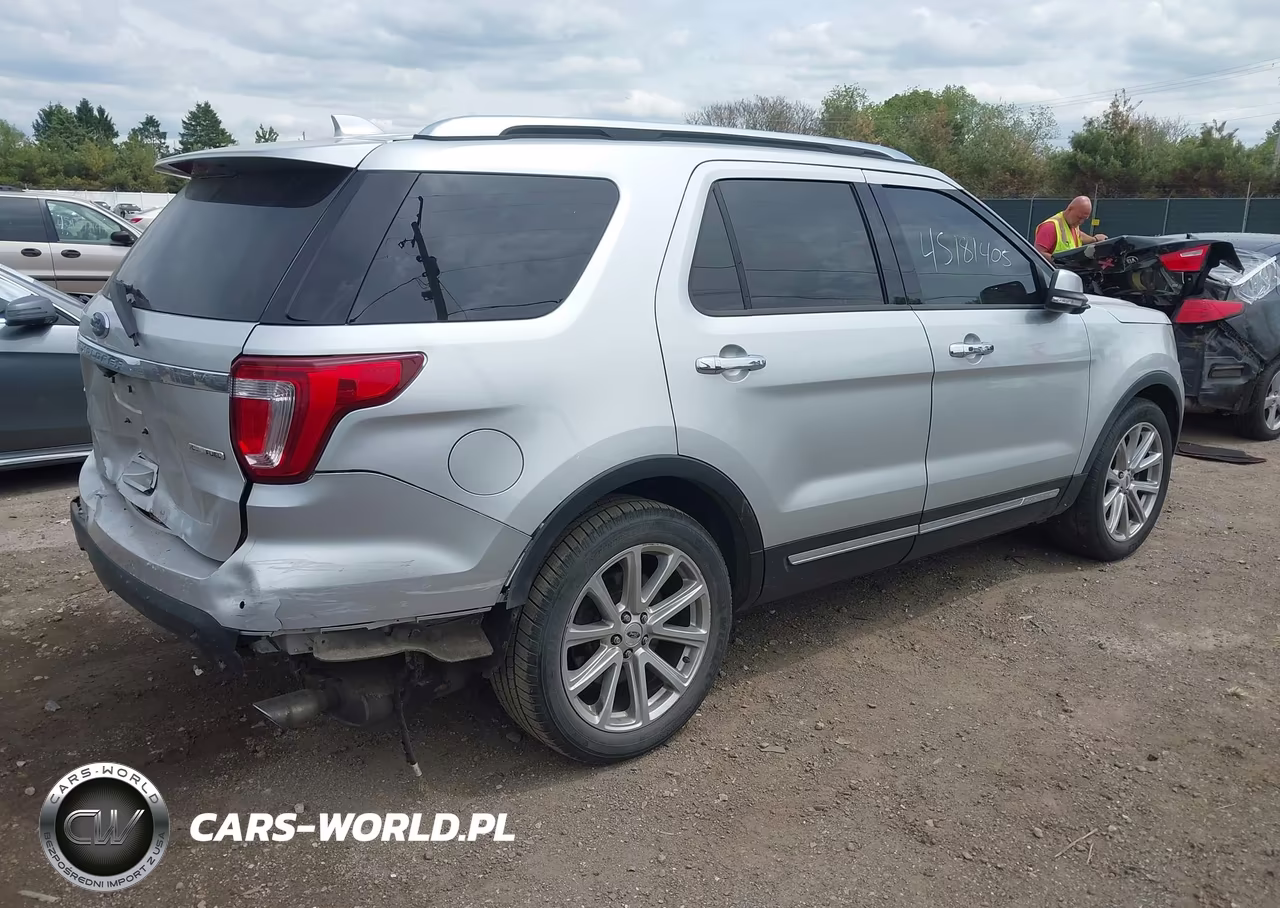 2016 Ford Explorer Limited VIN:1FM5K7F8XGGB80638 - 4