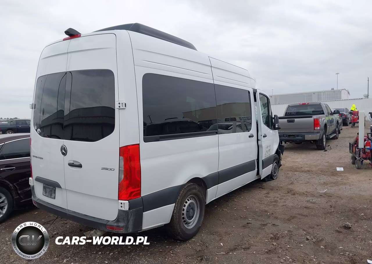 2025 Mercedes-Benz Sprinter 2500 Standard Roof 4-Cyl Diesel VIN:W1Z4KFHY9SP815369 - 4
