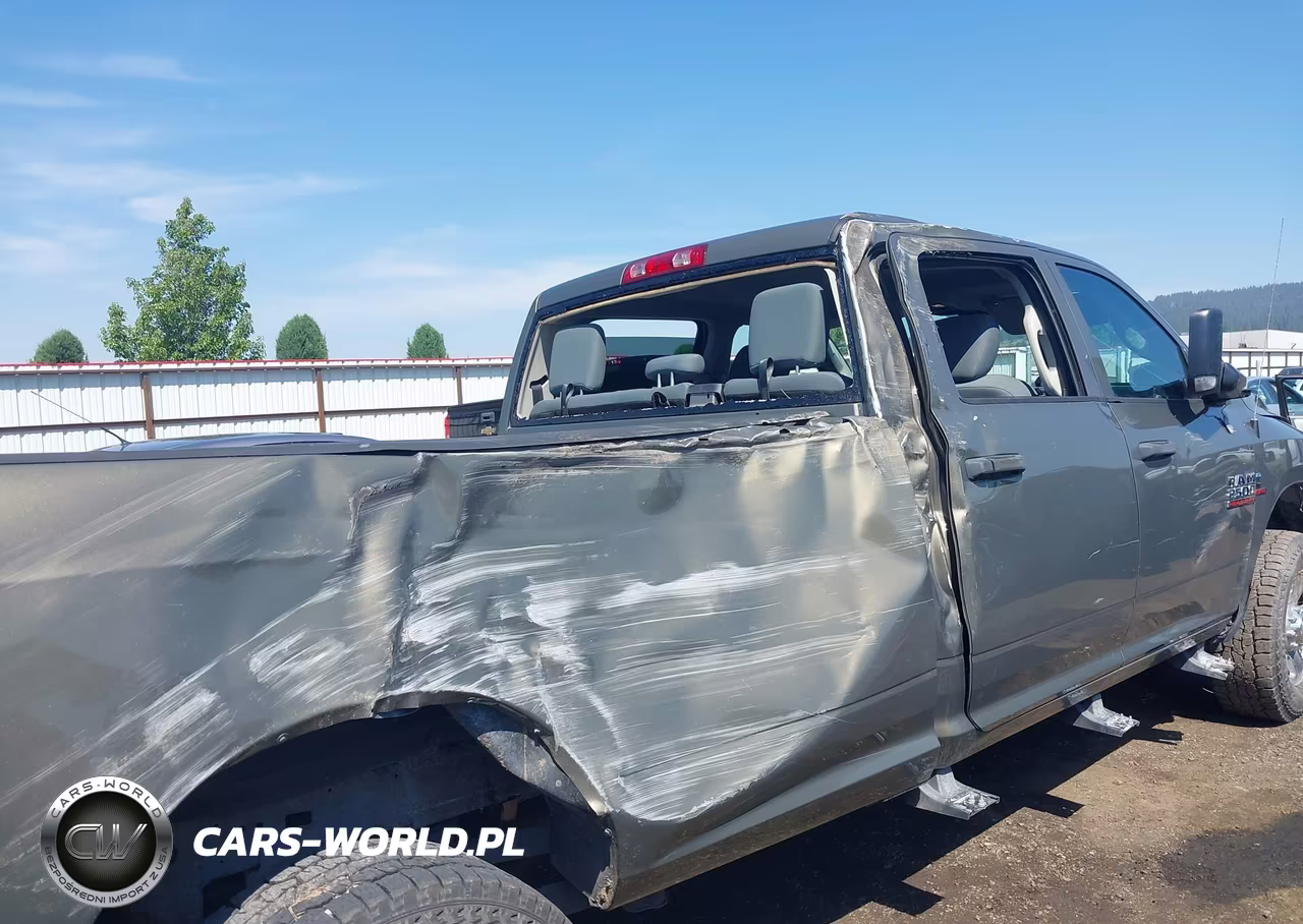 2014 Ram 2500 Tradesman VIN:3C6UR5HL2EG156571 - 21