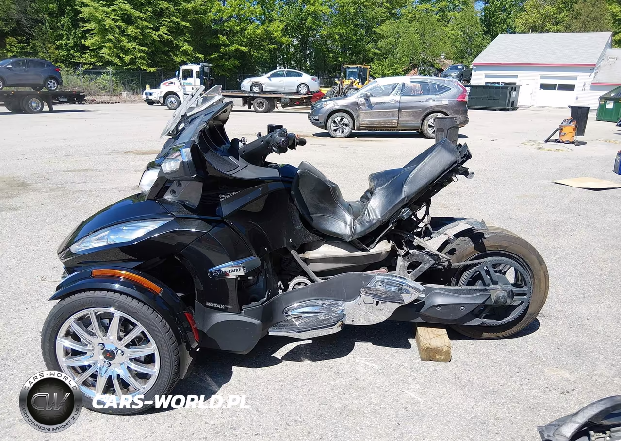 2015 Can-Am Spyder Roadster Rt-Rt-S-S Series-Ltd VIN:2BXNBDD28FV003754 - 14