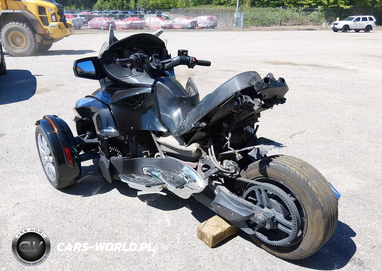2015 Can-Am Spyder Roadster Rt-Rt-S-S Series-Ltd VIN:2BXNBDD28FV003754 - 3