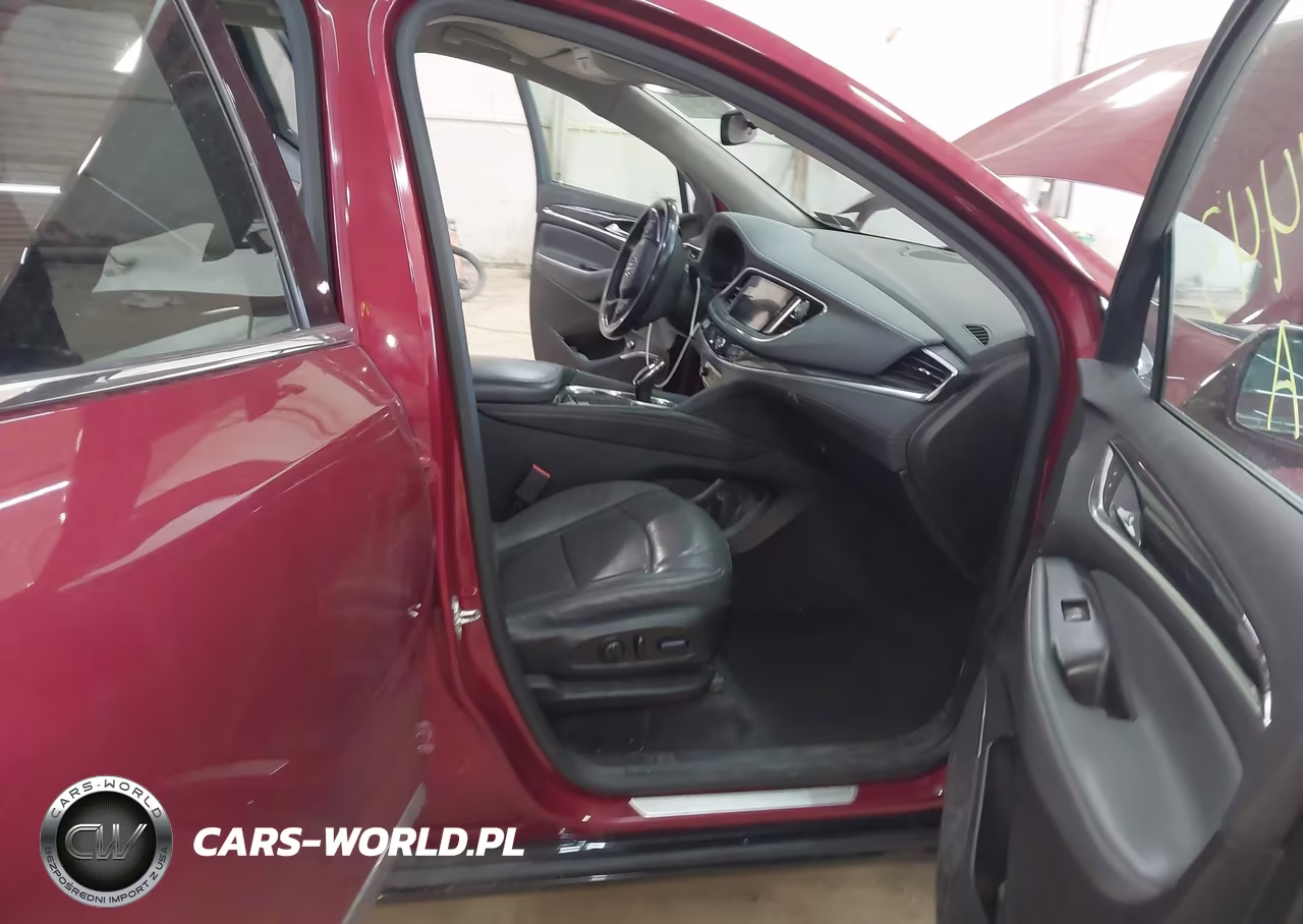 2018 Buick Enclave Essence VIN:5GAEVAKW3JJ130625 - 5