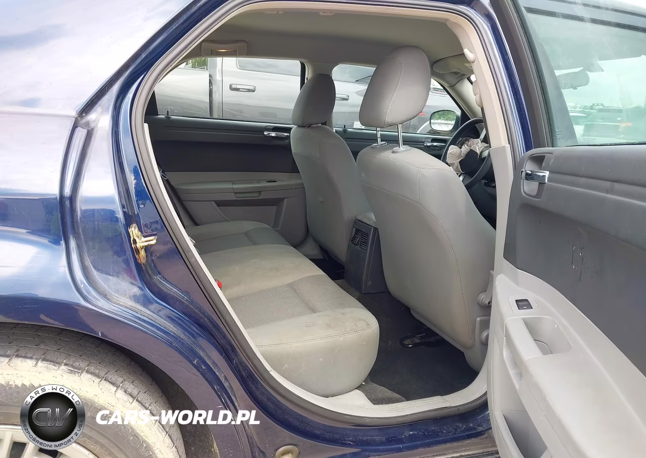 2006 Chrysler 300 VIN:2C3KA43R76H304023 - 8