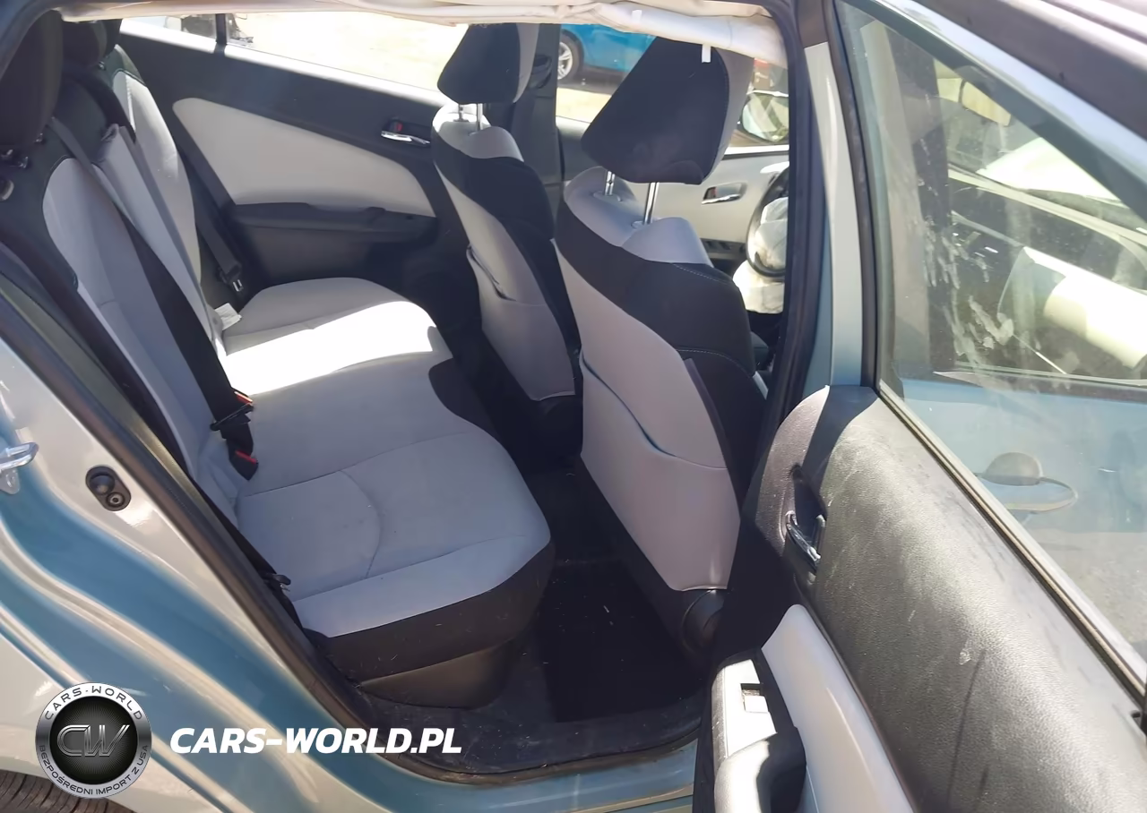 2019 Toyota Prius Le VIN:JTDKARFU6K3096478 - 8