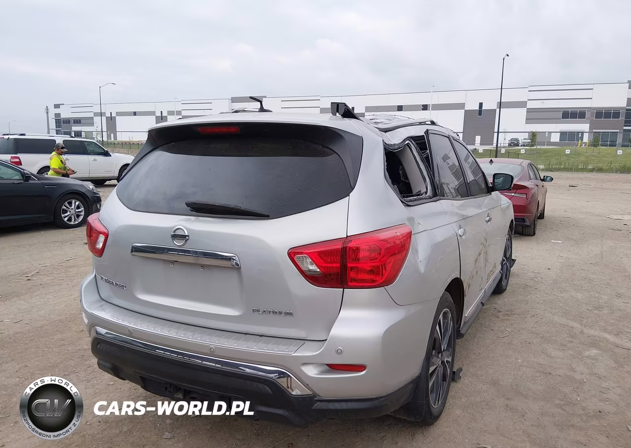 2017 Nissan Pathfinder Platinum VIN:5N1DR2MN3HC613146 - 4