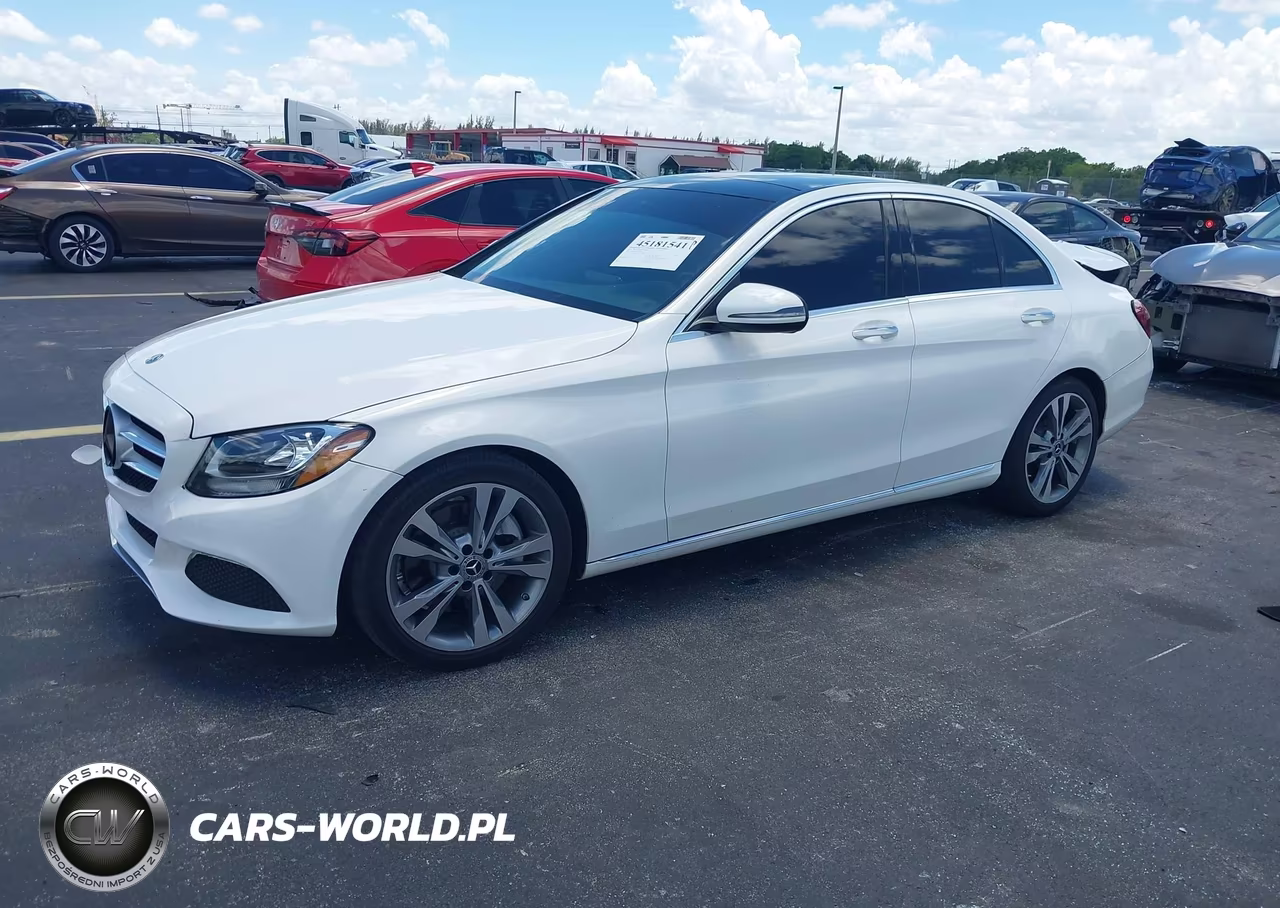 2018 Mercedes-Benz C 300 VIN:55SWF4JB9JU279093 - 2