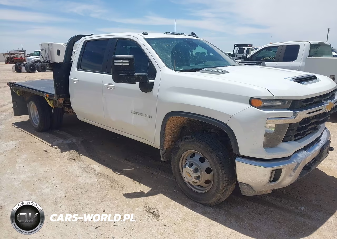 2025 Chevrolet Silverado 3500Hd Chassis Lt – zdjęcie 1 z 15