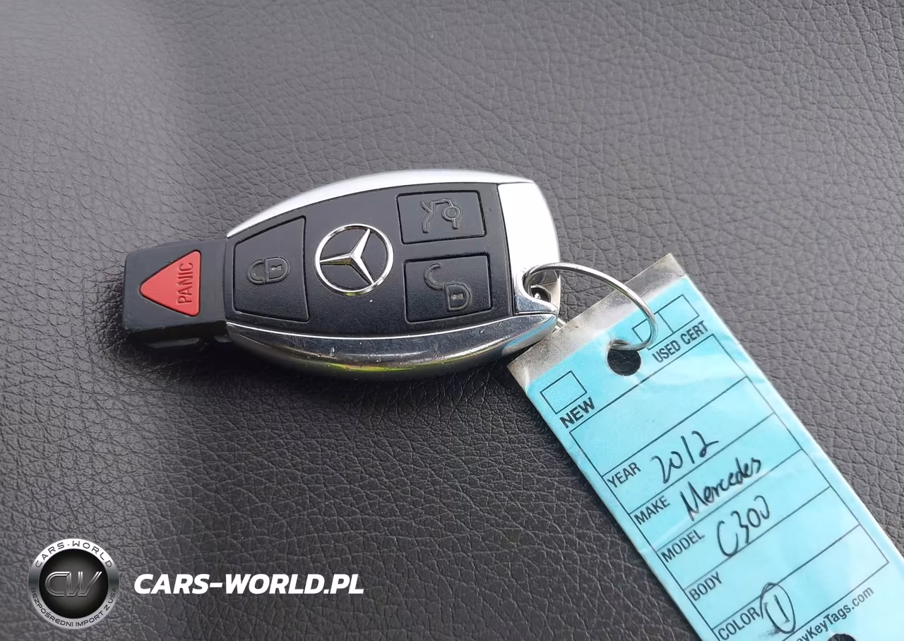 2012 Mercedes-Benz C 300 Sport 4Matic VIN:WDDGF8BB3CA727227 - 11
