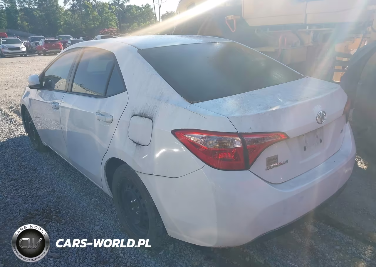 2019 Toyota Corolla Le VIN:5YFBURHE4KP866813 - 3
