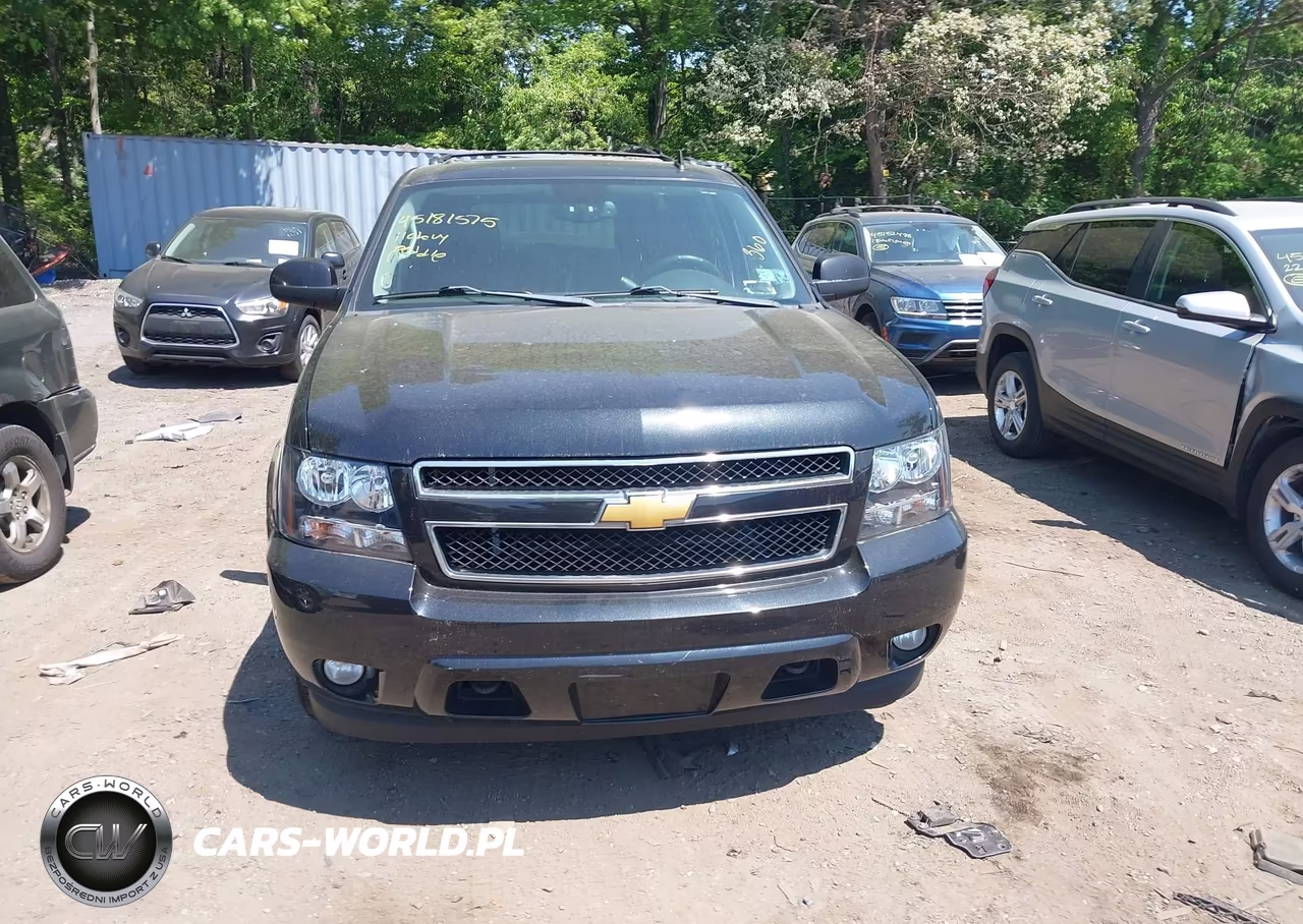 2011 Chevrolet Suburban 1500 Lt1 VIN:1GNSKJE30BR364677 - 12