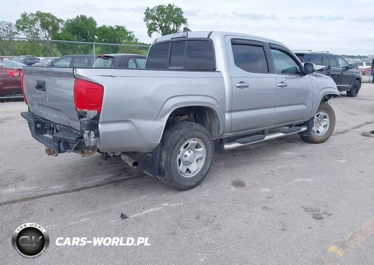 2017 Toyota Tacoma Sr VIN:5TFAX5GN0HX103047 - 4