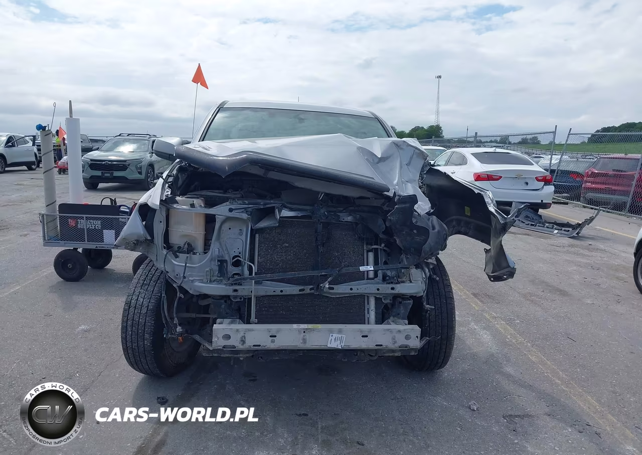 2017 Toyota Tacoma Sr VIN:5TFAX5GN0HX103047 - 6
