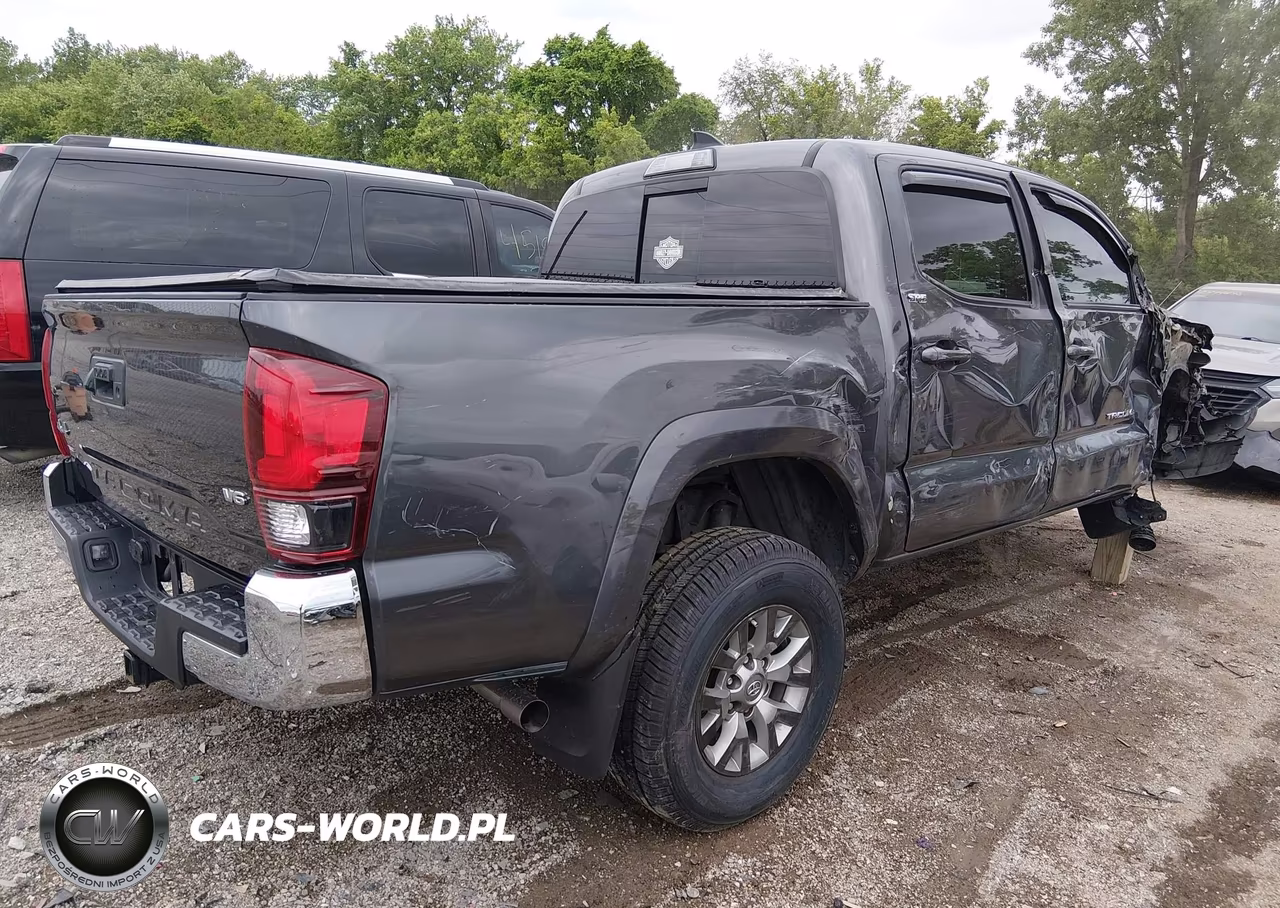2019 Toyota Tacoma Sr5 V6 VIN:3TMCZ5AN7KM257988 - 4
