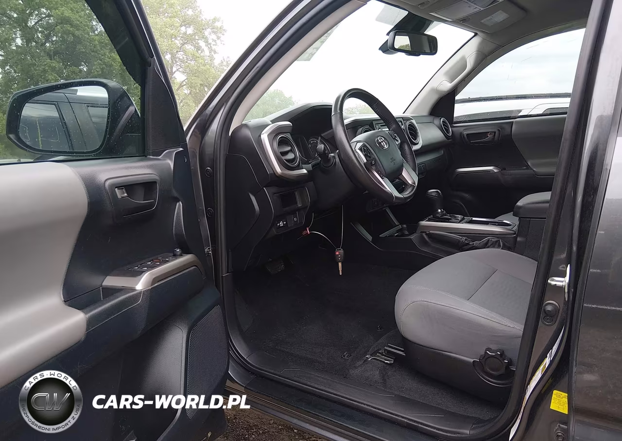 2019 Toyota Tacoma Sr5 V6 VIN:3TMCZ5AN7KM257988 - 5